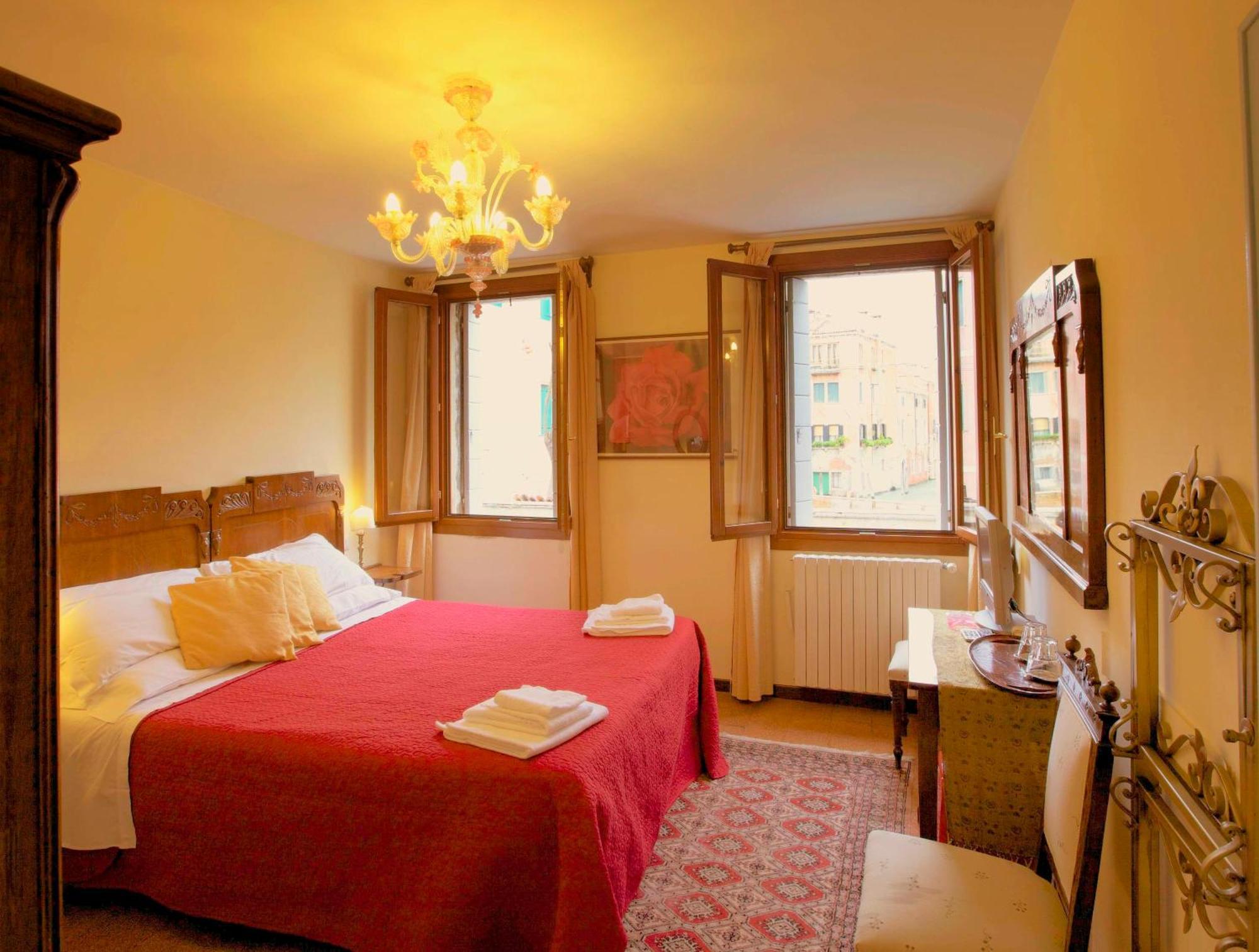 Bed and breakfast 3749 Pontechiodo 3*