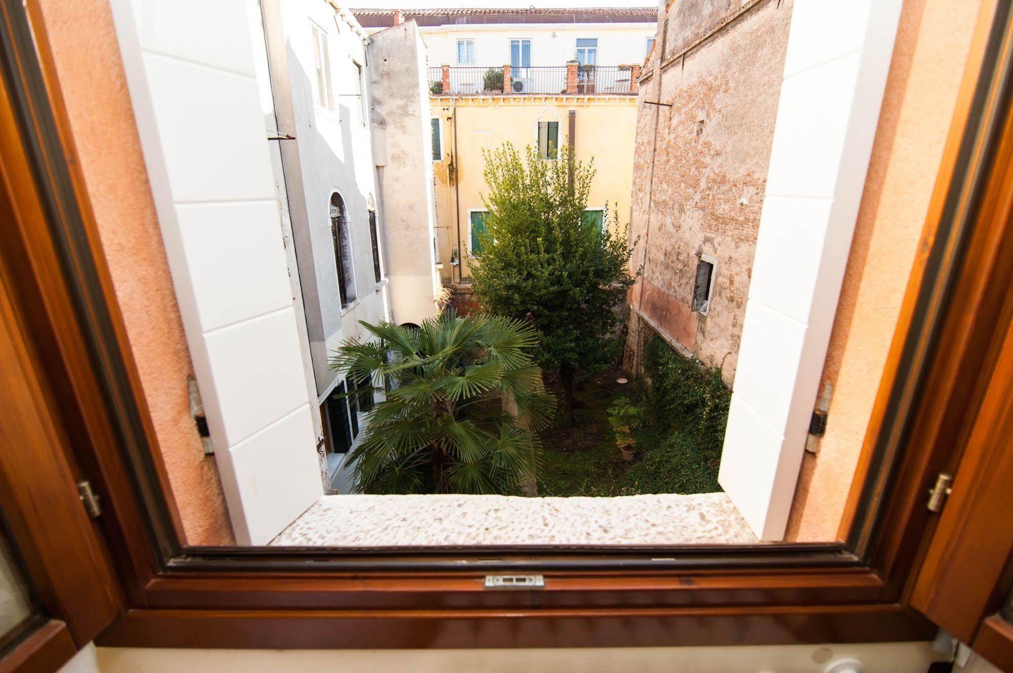 3749 Pontechiodo Bed and breakfast Venecia